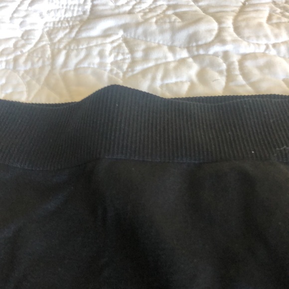 Black leggings - Picture 3 of 4